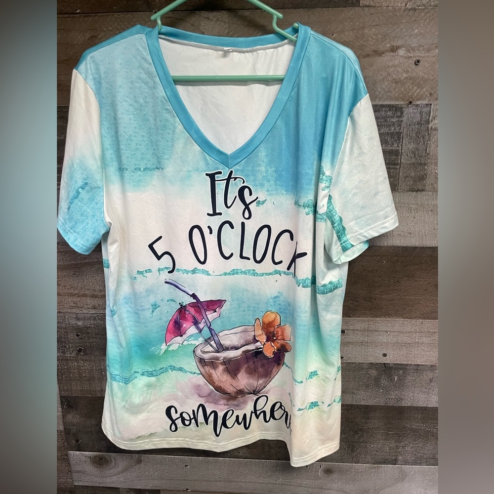 Ladies 1xl tshirt, size runs large